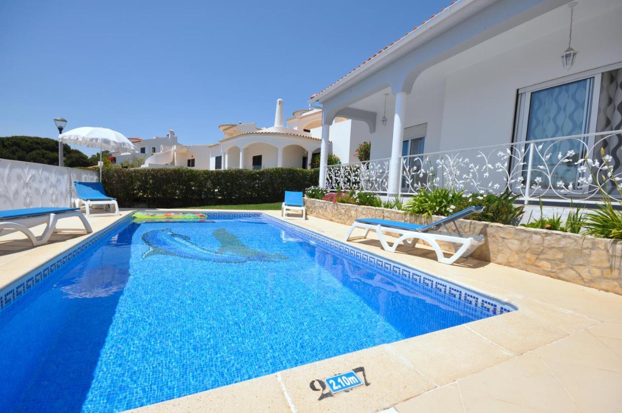 Well-Appointed Villa Is Situated In The Popular Resort Of Vilamoura Картейра Экстерьер фото